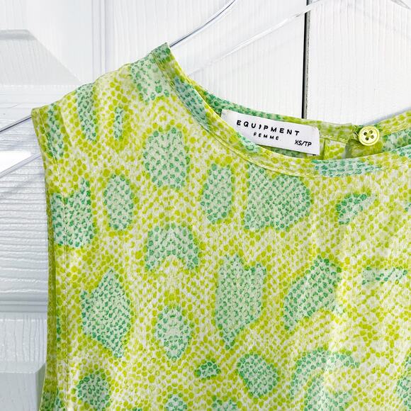 Equipment Kyle Green Snake Print Sleeveless Blouse - Picture 4 of 6